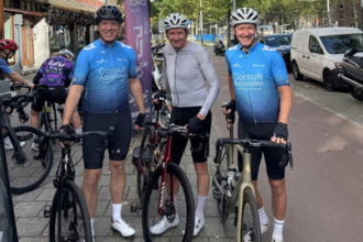ConsultAssistent fietst mee met Tour de Care en Cure 2026.